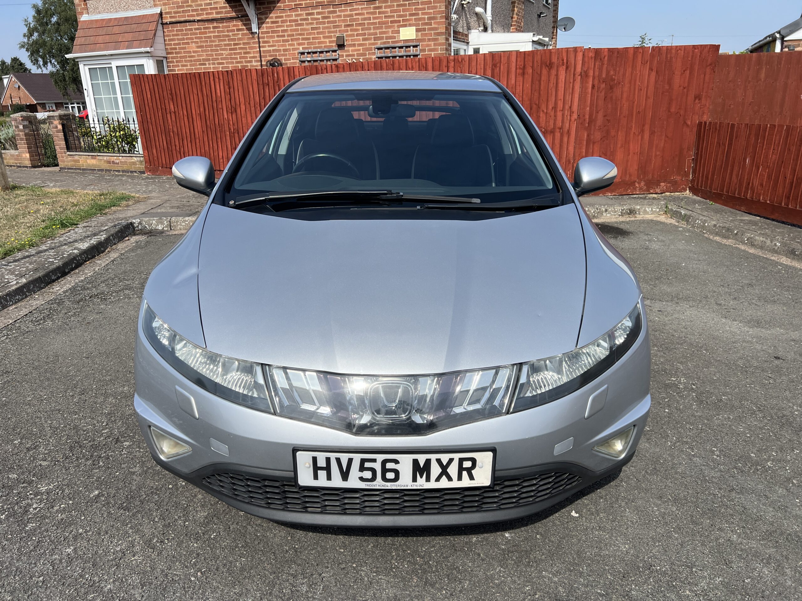 
								2006 Honda Civic EX i-VTEC full									