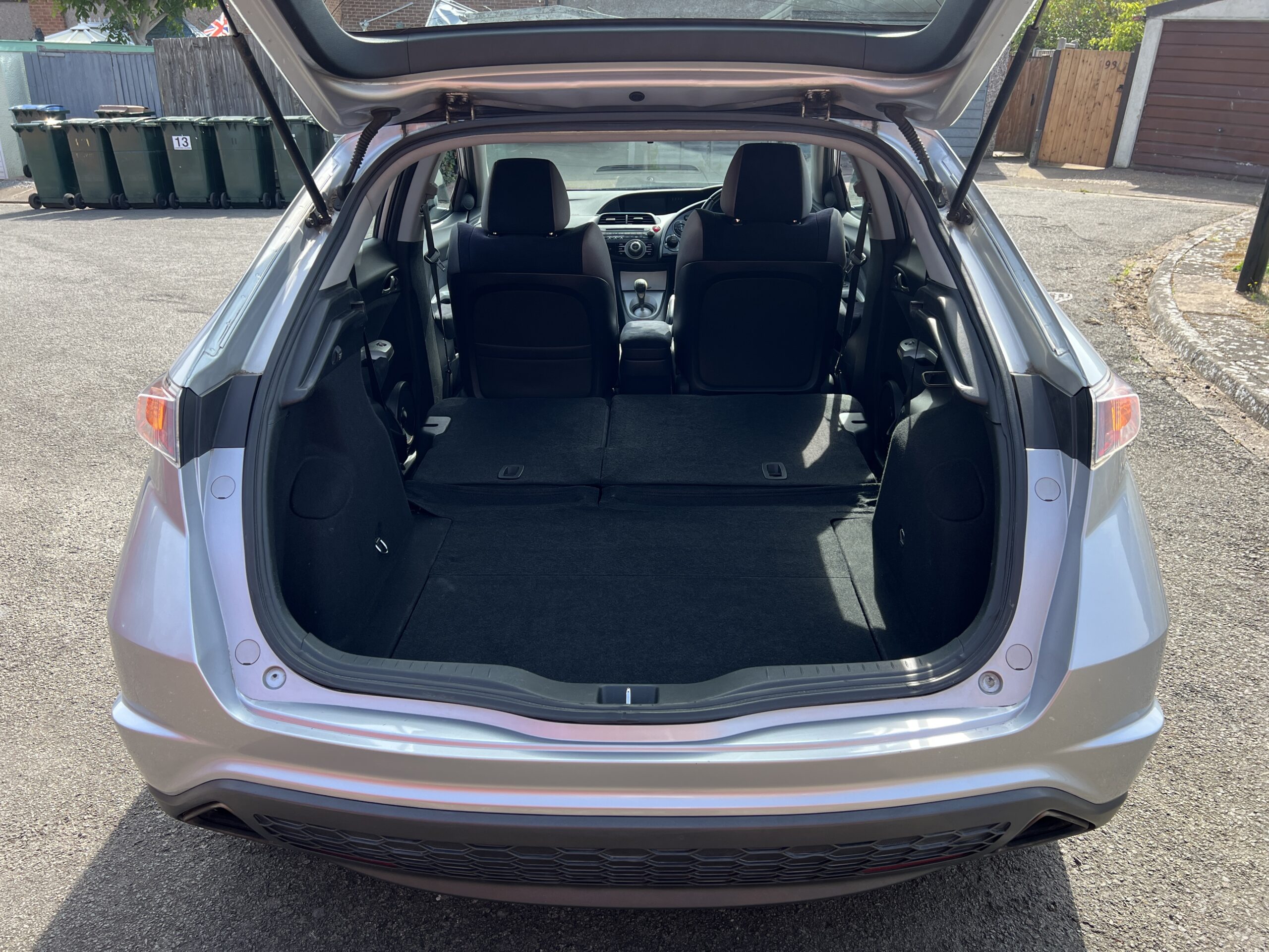 
								2006 Honda Civic EX i-VTEC full									