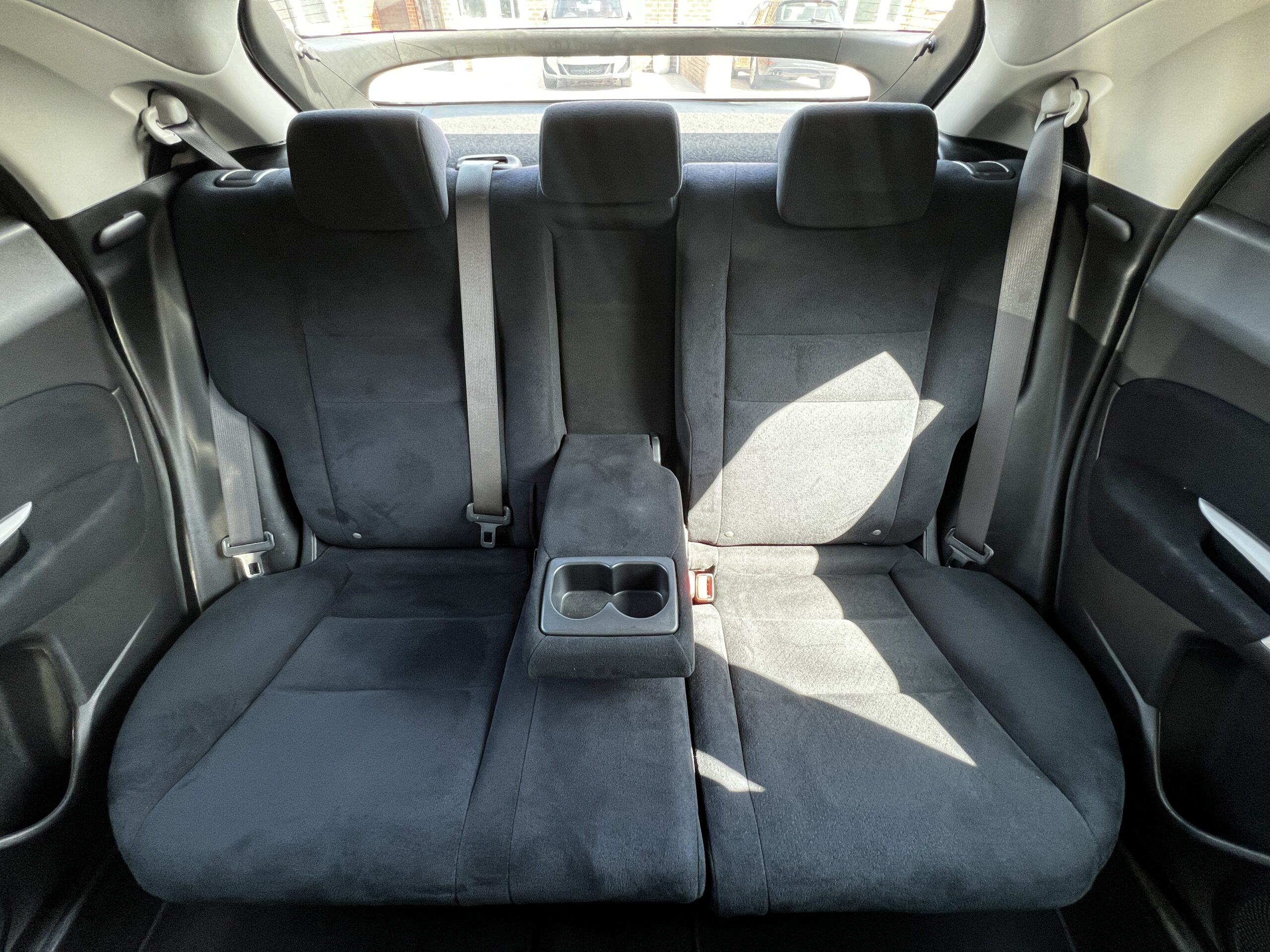 
								2006 Honda Civic EX i-VTEC full									